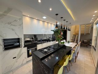 Casa com 2 quartos 2 suíte no Luar da Barra