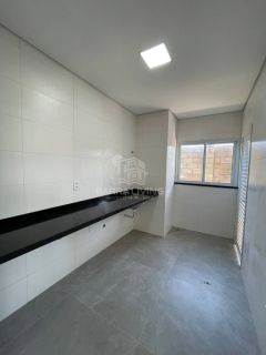 Casa com 3 quartos sendo 1 suíte no Ville Al Maré