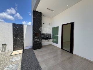 Casa com 3 quartos sendo 1 suíte no Luar da Barra