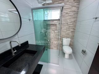 Casa com 3 quartos sendo 1 suíte no Luar da Barra
