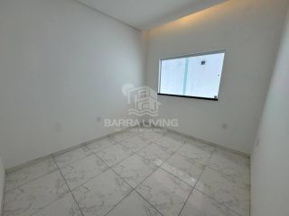 Casa com 3 quartos sendo 1 suíte no Luar da Barra