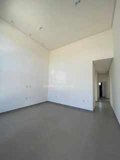 Casa com 3 quartos sendo 1 suíte no Condomínio Sunset
