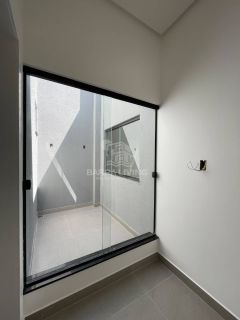 Casa com 3 quartos sendo 1 suíte no Condomínio Sunset