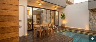 Casa com 3 quartos sendo um suíte e piscina
