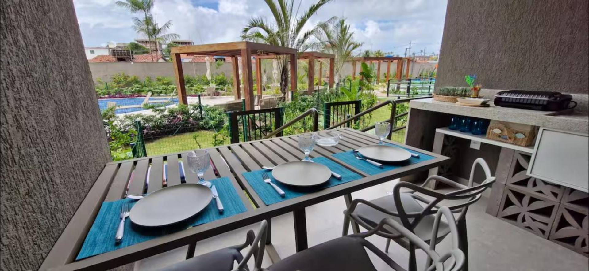 Beach Class Summer Mobiliado Térreo 42m²