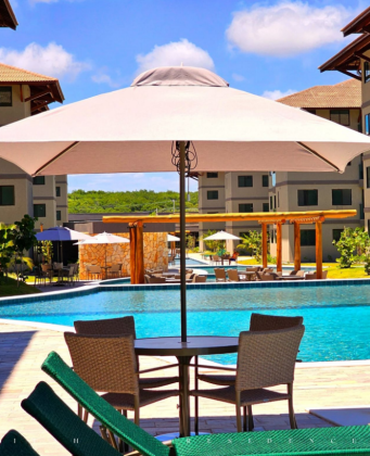 Não deixe de faturar alto nesse verão! Apartamento PRONTO à beira-mar de Muro Alto, Porto de Galinhas