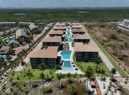 Não deixe de faturar alto nesse verão! Apartamento PRONTO à beira-mar de Muro Alto, Porto de Galinhas