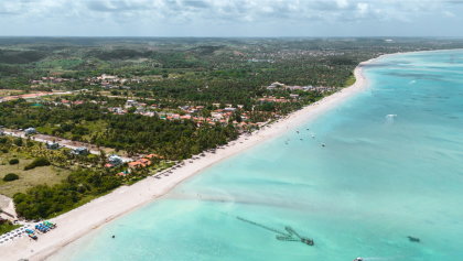 Seja um investidor na Rota dos Milagres, em apartamento com alta rentabilidade à beira-mar.