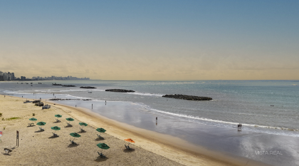 Vendo lindo flat à beira-mar de Candeias, no melhor trecho de mar para banho e com segurança.