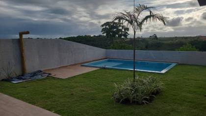 Vendo lindíssima casa em condomínio fechado beira-mar em Milagres.