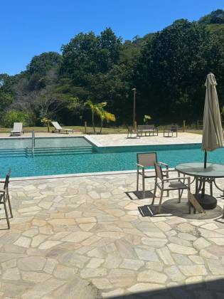 Vendo lindíssima casa em condomínio fechado beira-mar em Milagres.