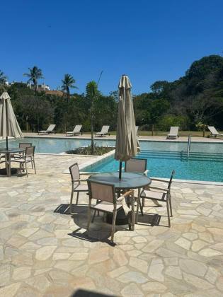 Vendo lindíssima casa em condomínio fechado beira-mar em Milagres.