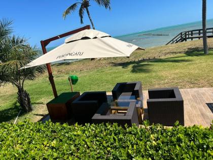 Vendo lindíssima casa em condomínio fechado beira-mar em Milagres.