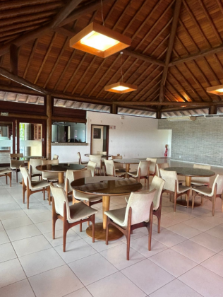 Invista ou construa no Alphaville Pernambuco 1, em um terreno diferenciado e lindo!