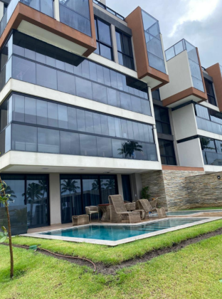 REPASSE de lindo apartamento cobertura pronto,  à beira-mar de Muro Alto, abaixo do preço de tabela