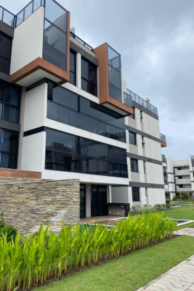 REPASSE de lindo apartamento cobertura pronto,  à beira-mar de Muro Alto, abaixo do preço de tabela