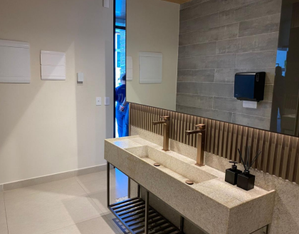 REPASSE de lindo apartamento cobertura pronto,  à beira-mar de Muro Alto, abaixo do preço de tabela