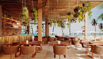 REPASSE de lindo apartamento cobertura pronto,  à beira-mar de Muro Alto, abaixo do preço de tabela