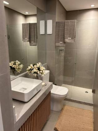 Vendo fantástico apartamento pronto, novo e 100% mobiliado à beira-mar de Muro Alto