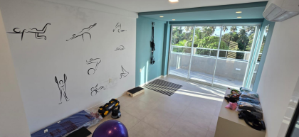 Excelente oportunidade em apartamento studio PRONTO, a 50 metros do mar, para uso ou investimento, no melhor trecho de praia de Tamandaré, Campas