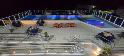 Excelente oportunidade em apartamento studio PRONTO, a 50 metros do mar, para uso ou investimento, no melhor trecho de praia de Tamandaré, Campas