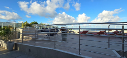 Excelente oportunidade em apartamento studio PRONTO, a 50 metros do mar, para uso ou investimento, no melhor trecho de praia de Tamandaré, Campas