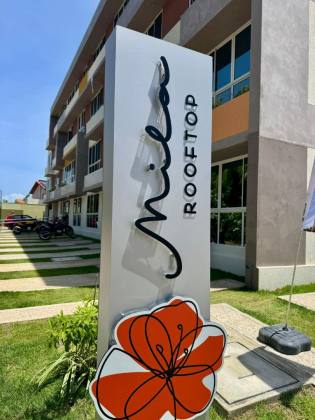 Excelente oportunidade em apartamento studio PRONTO, a 50 metros do mar, para uso ou investimento, no melhor trecho de praia de Tamandaré, Campas