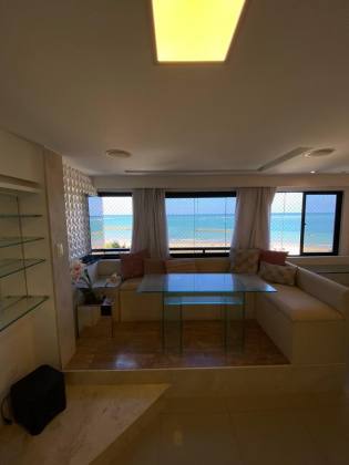 Apartamento Beira-Mar Reformado no Edf. Parc de Loire – 3 Quartos | 92m² | Varanda Integrada | 2 Vagas Cobertas