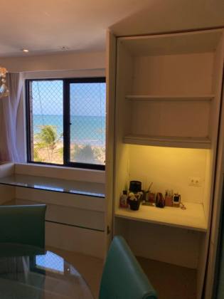 Apartamento Beira-Mar Reformado no Edf. Parc de Loire – 3 Quartos | 92m² | Varanda Integrada | 2 Vagas Cobertas
