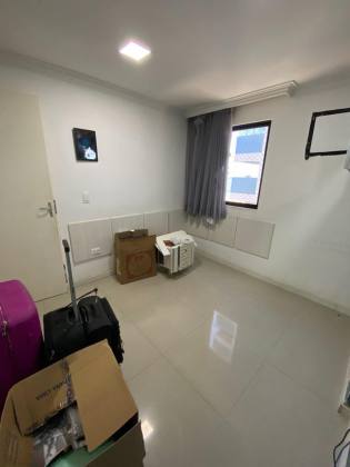 Apartamento Beira-Mar Reformado no Edf. Parc de Loire – 3 Quartos | 92m² | Varanda Integrada | 2 Vagas Cobertas