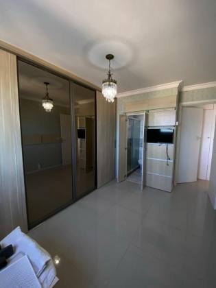 Apartamento Beira-Mar Reformado no Edf. Parc de Loire – 3 Quartos | 92m² | Varanda Integrada | 2 Vagas Cobertas