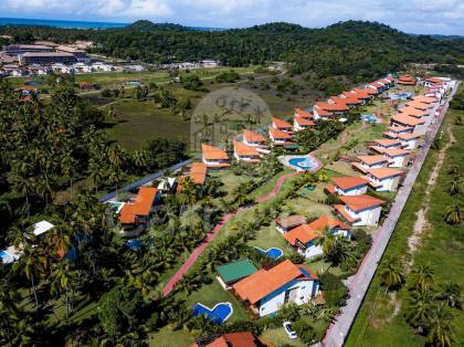 Vendo apartamento de alto padrão à beira mar de Carneiros, para uso ou investimento com rentabilidade excelente.