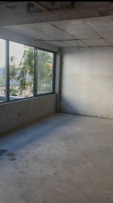 Vendo lindíssimo apartamento pronto com 98m2, à beira-mar de Muro Alto em condomínio de alto padrão.