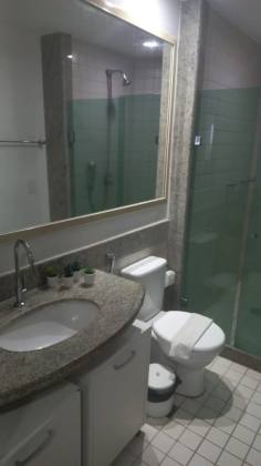 Vendo excelente apartamento studio pronto e mobilidado, a poucos metros da praia, para uso ou investimento, em Resort de Muro Alto beira-mar.