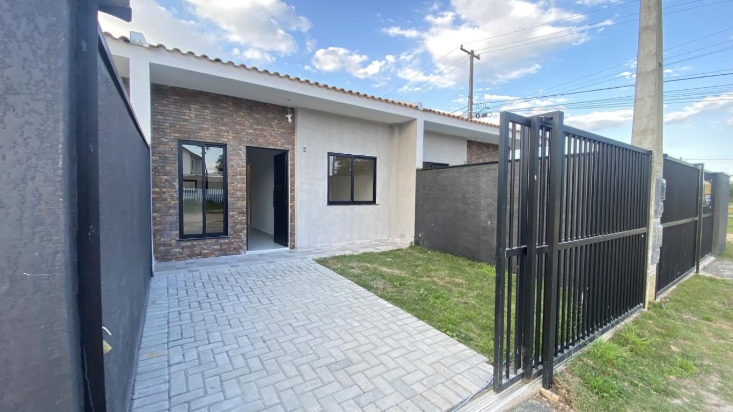 Casa no bairro Bal Eliana