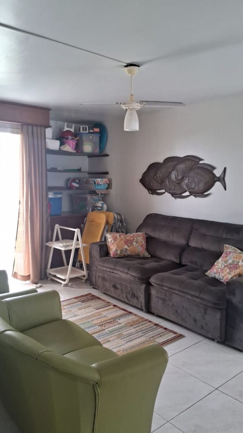 Apartamento no bairro Balnério Brejatuba