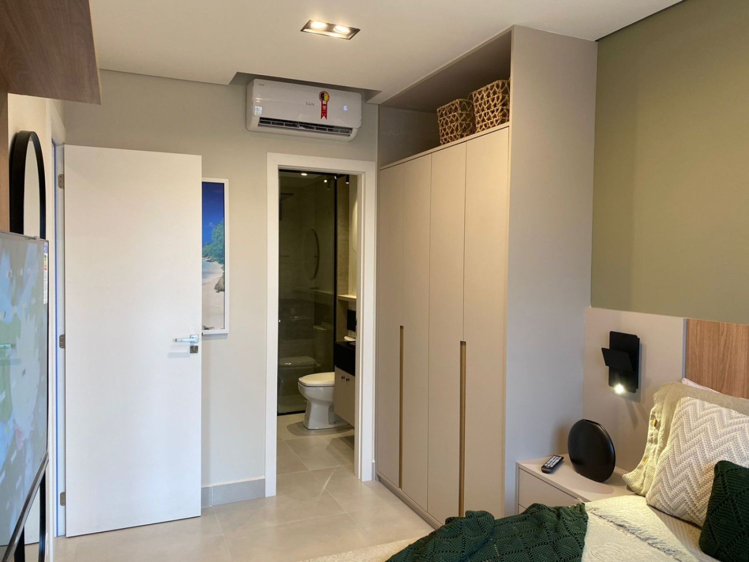 Apartamento no bairro Bal Eliana