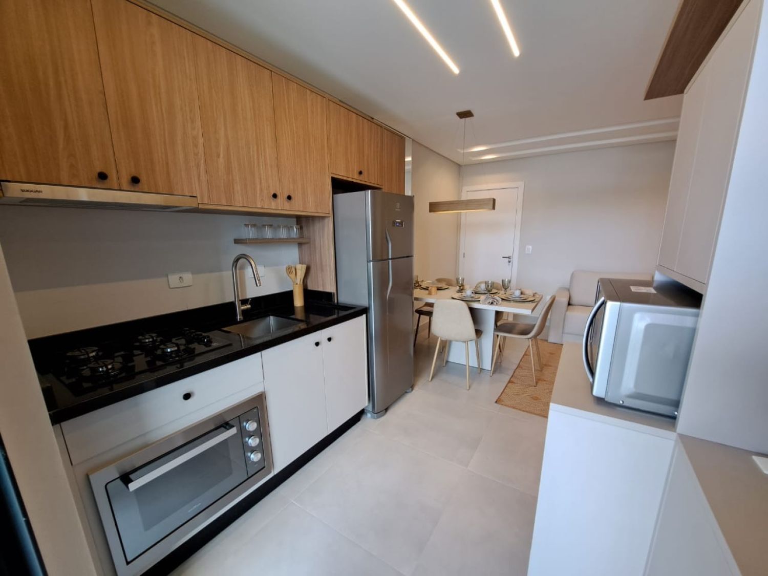 Apartamento no bairro Bal Eliana