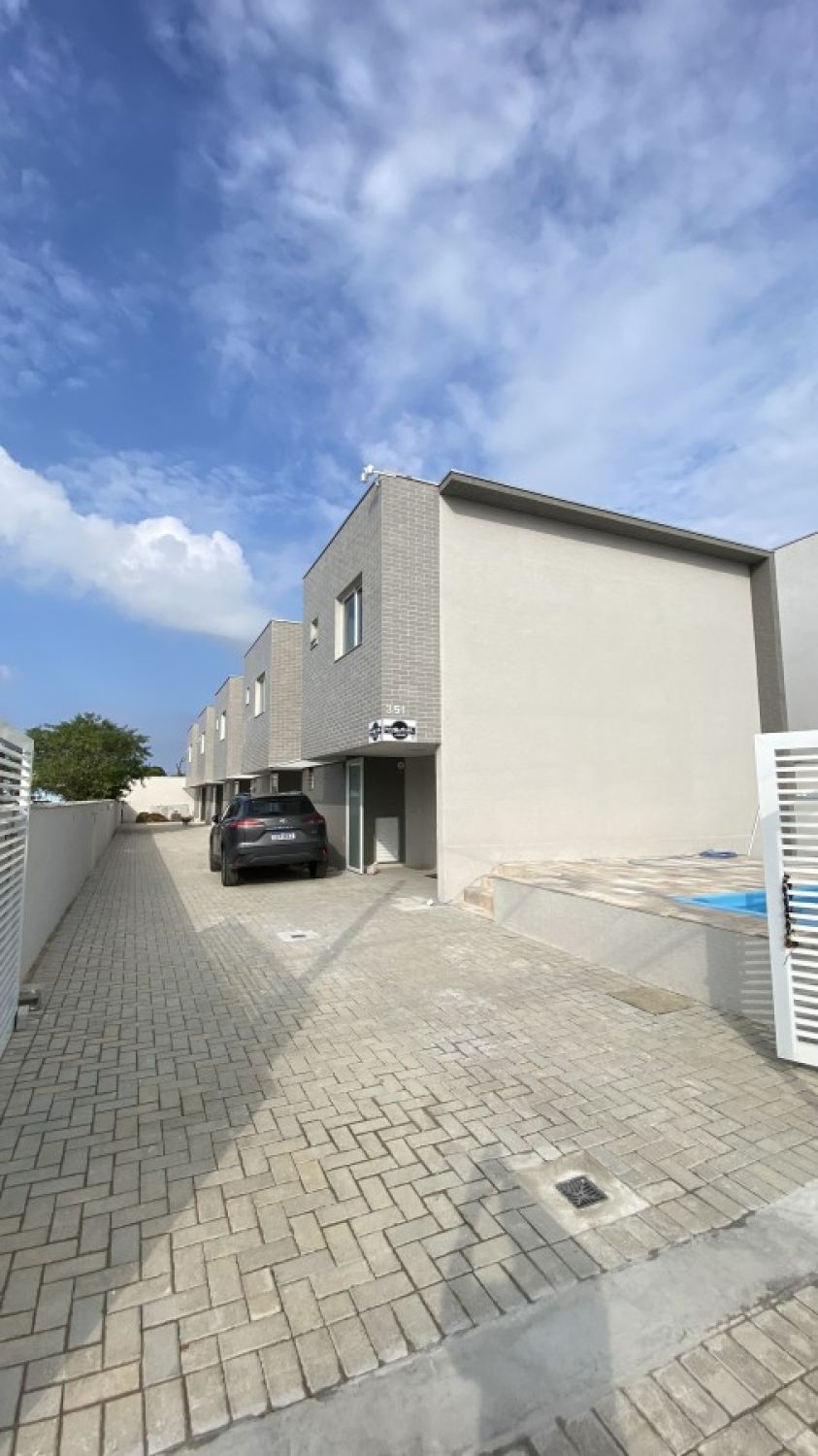 Sobrado no bairro Balneário Eliana