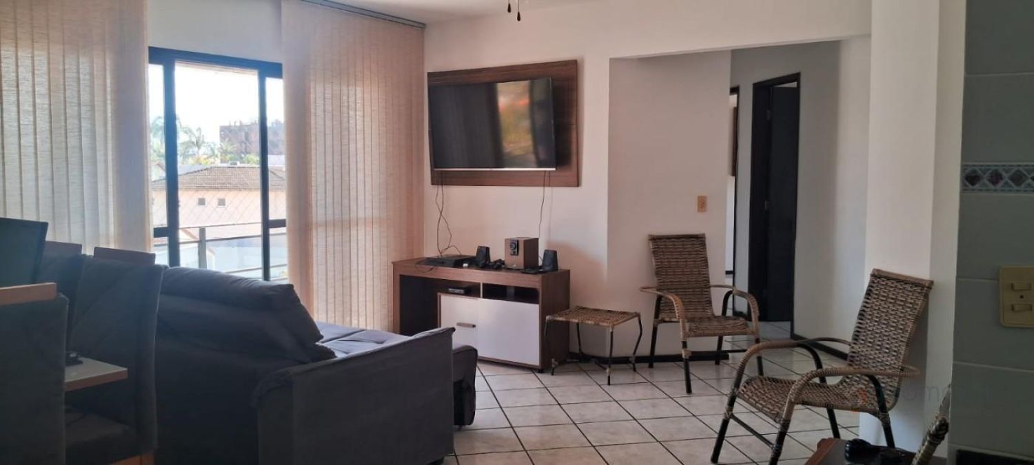 Apartamento no bairro Balnério Brejatuba