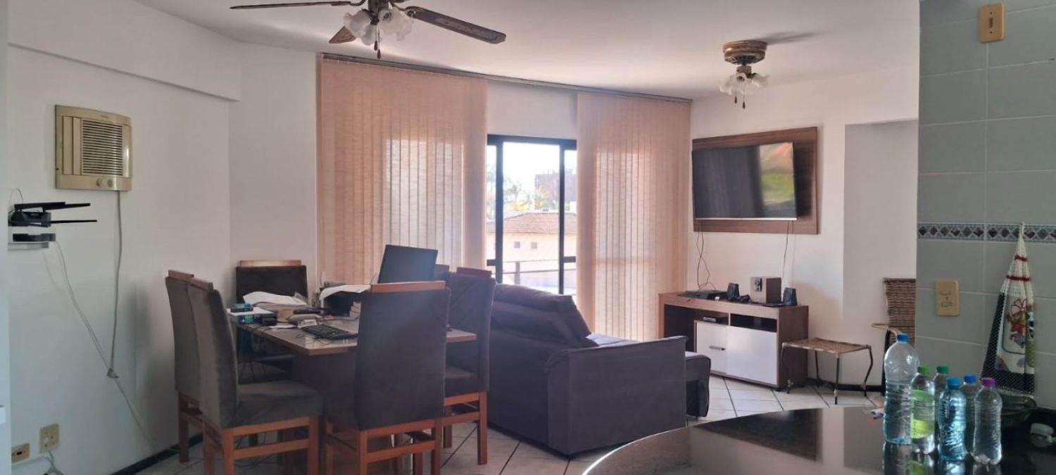 Apartamento no bairro Balnério Brejatuba
