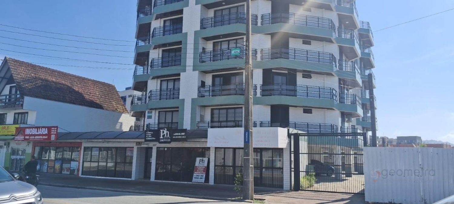 Apartamento no bairro Balnério Brejatuba