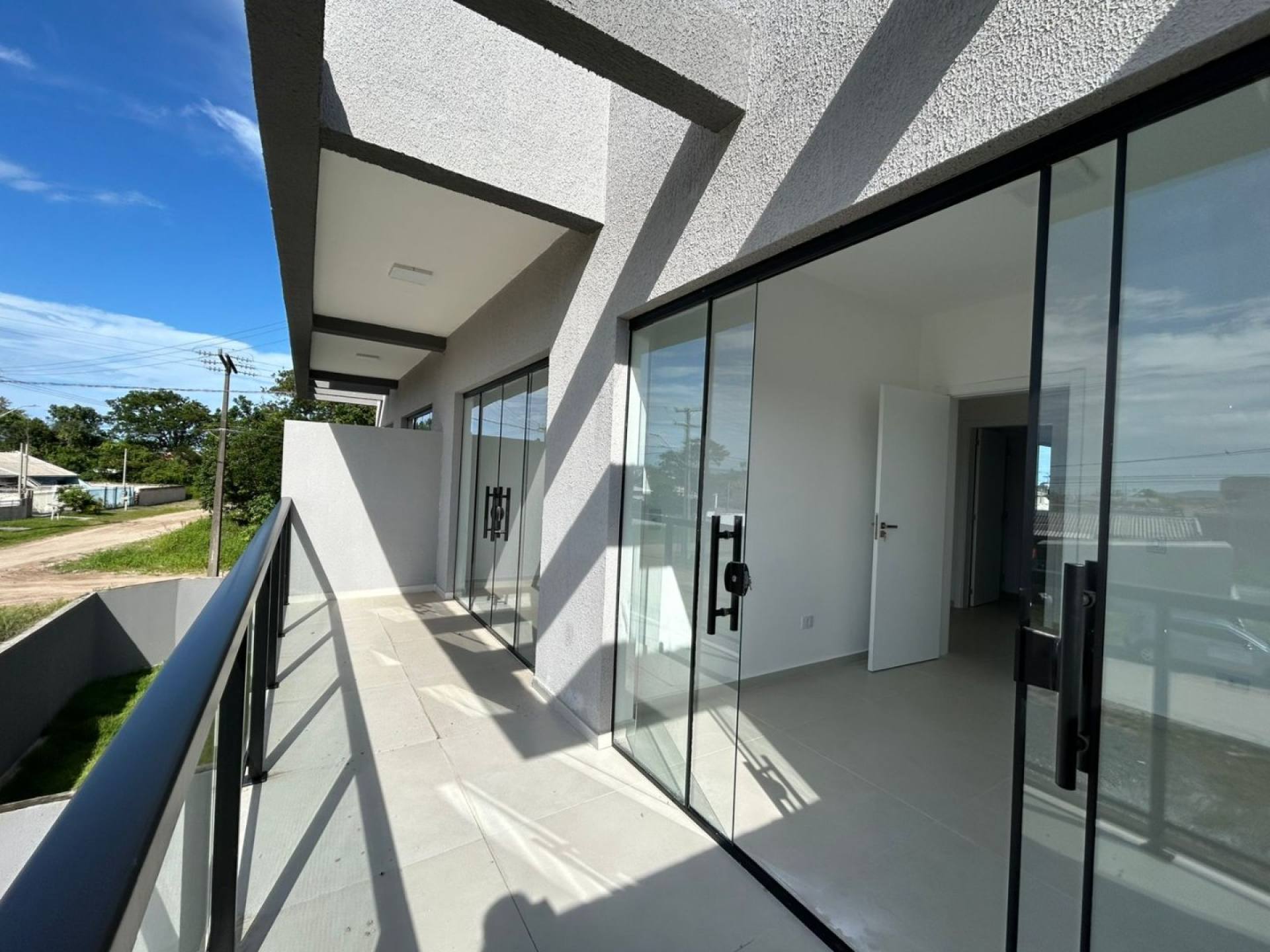 Sobrado no bairro Balneário Eliana