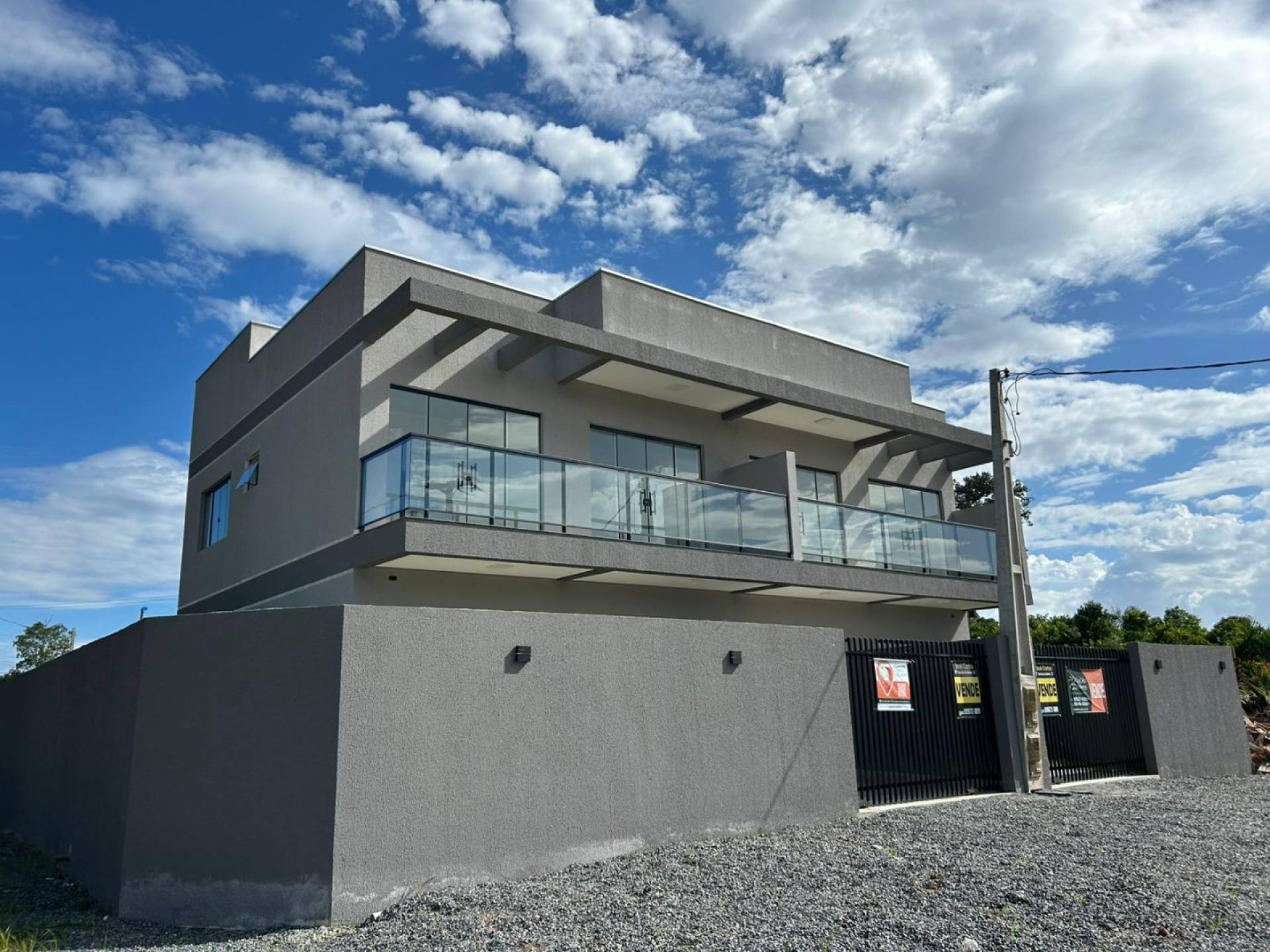 Sobrado no bairro Balneário Eliana