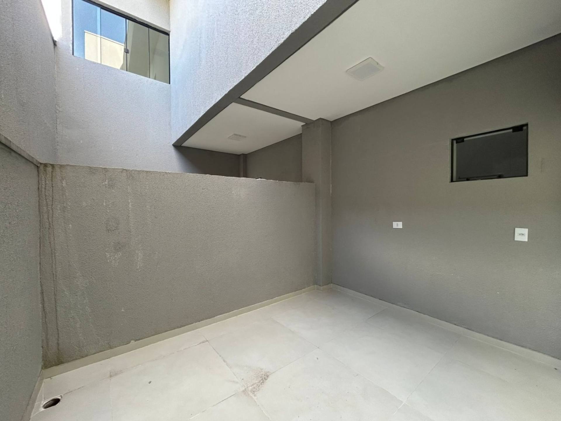 Sobrado no bairro Balneário Eliana