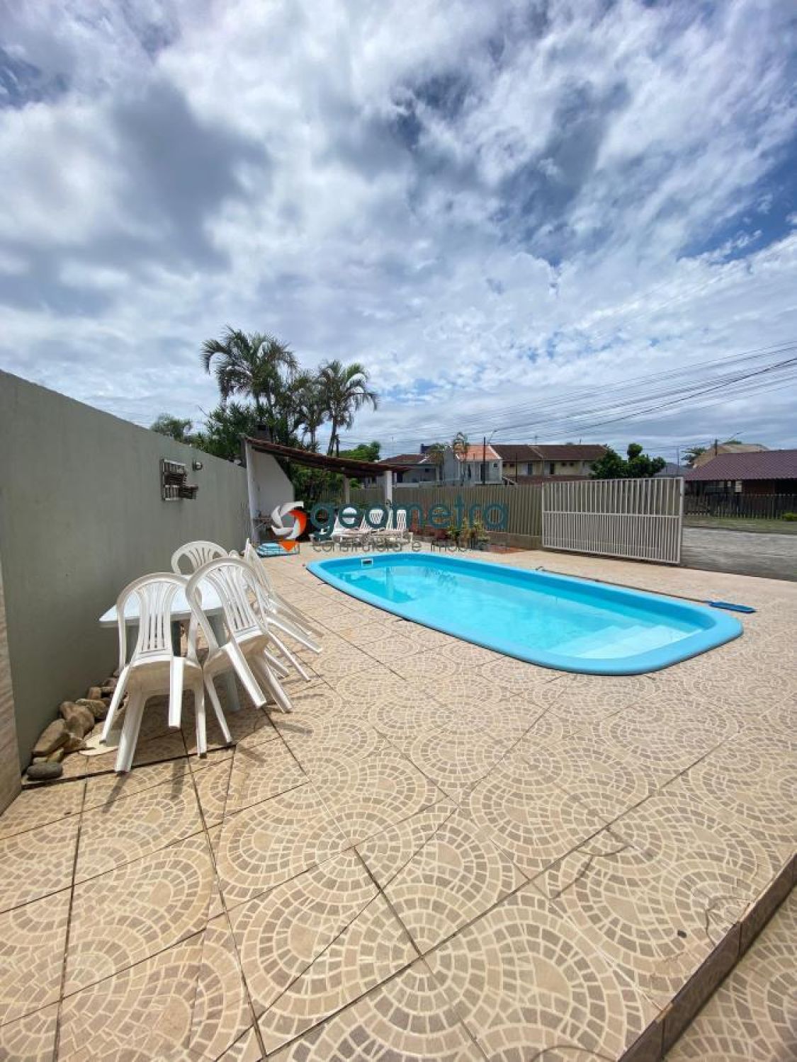 Sobrado no bairro Brejatuba