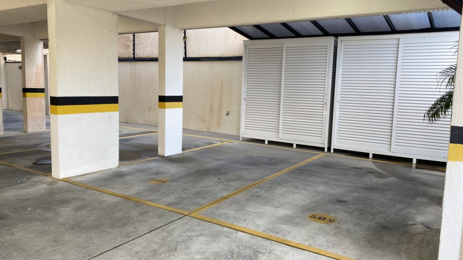 Apartamento no bairro Balnério Brejatuba