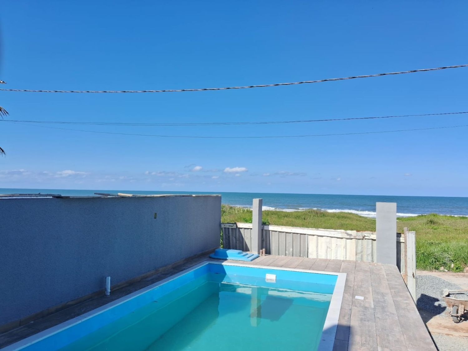 Sobrado no bairro Balnério Brejatuba