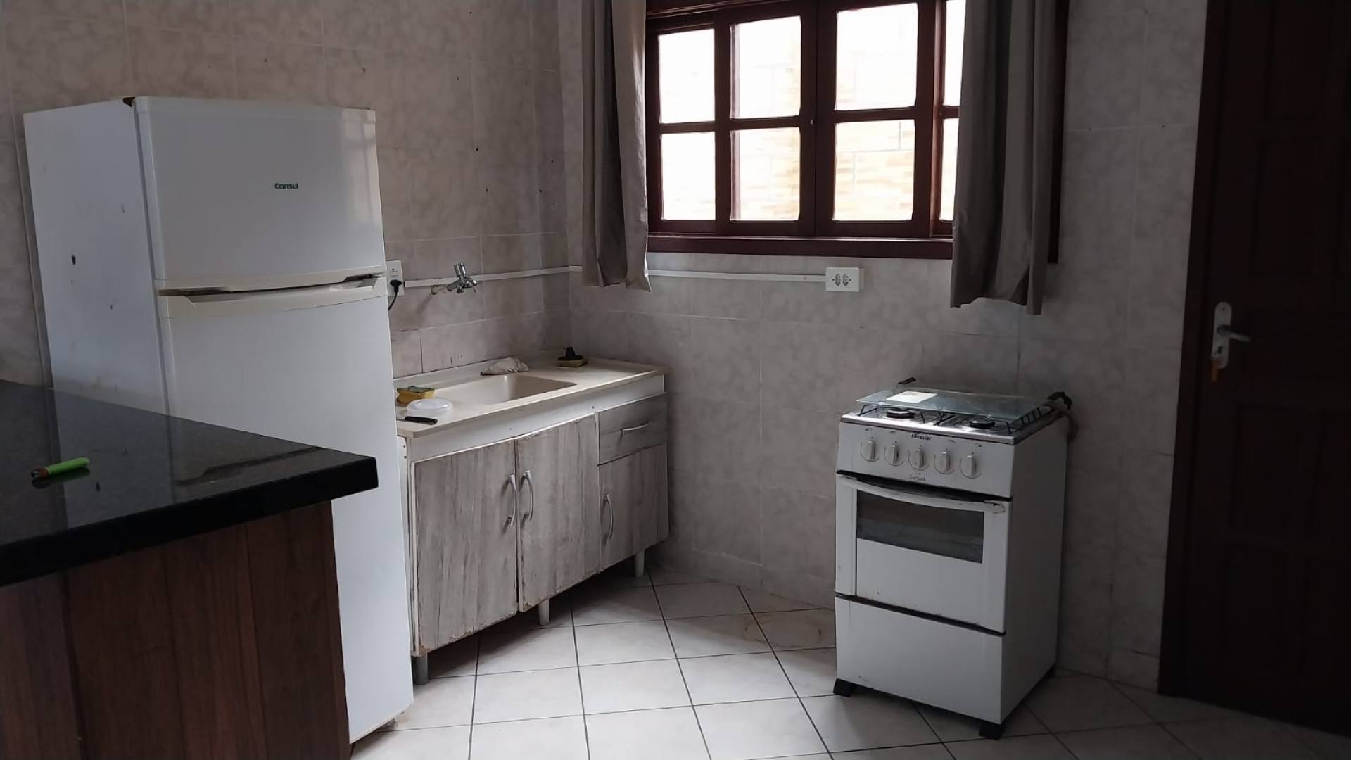 SOBRADO PARA LOCAÇÃO ANUAL