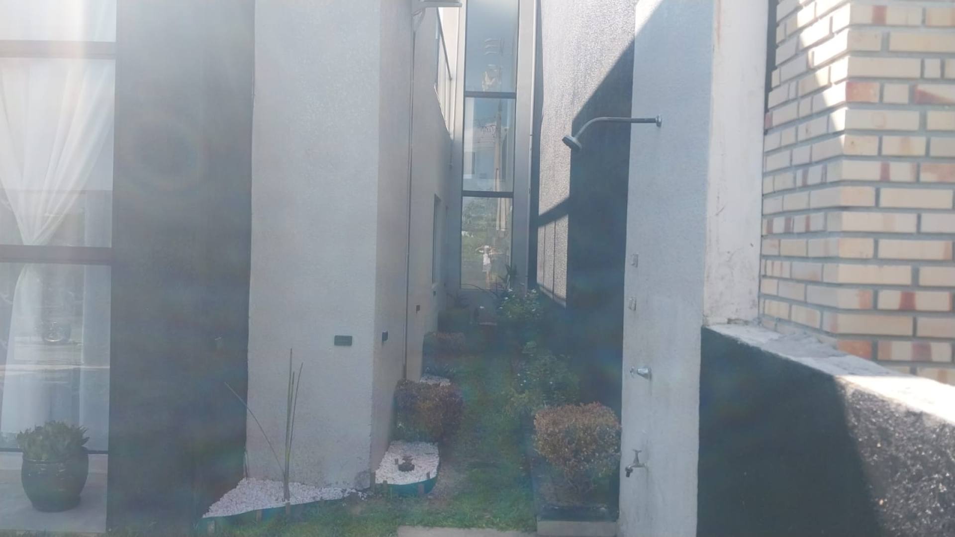 LINDA CASA COM PISCINA